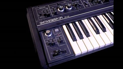 Roland-SH09